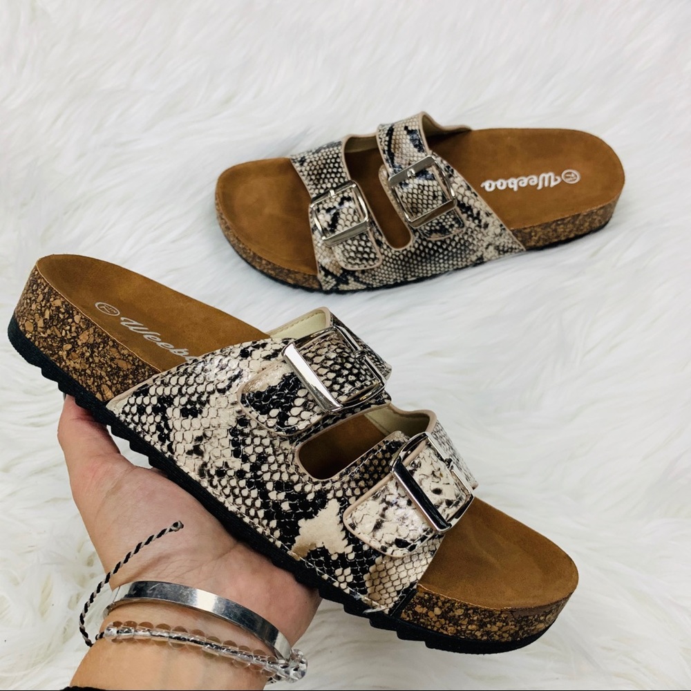 Beige snake buckle sandal - Picture 5 of 5